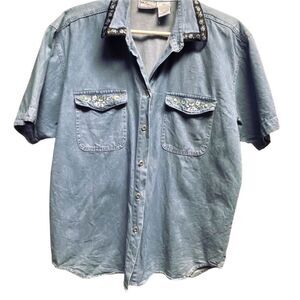 Vintage New Look size L embroidered details button front